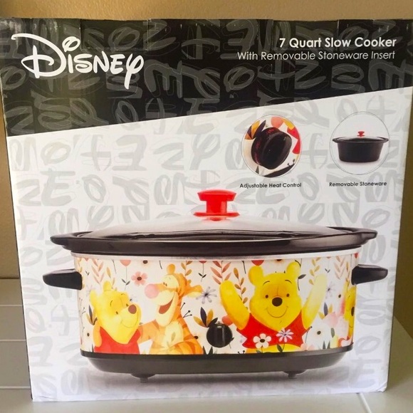 NWT! Adorable Disney’s “Winnie the Pooh” 7 Quart Slow Cooker/Crockpot! 🐻🍯 - Picture 2 of 5